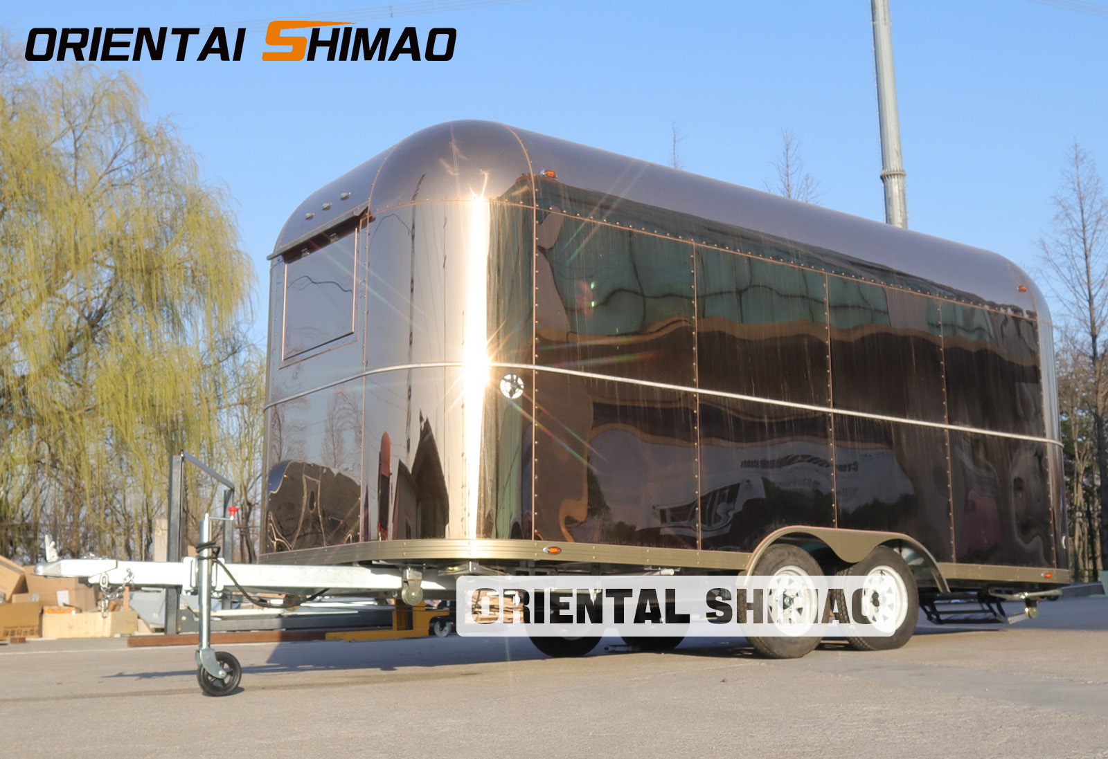 ການເປີດຕົວ Luxury: Rose Gold Stainless Steel Breeze Food Truck
